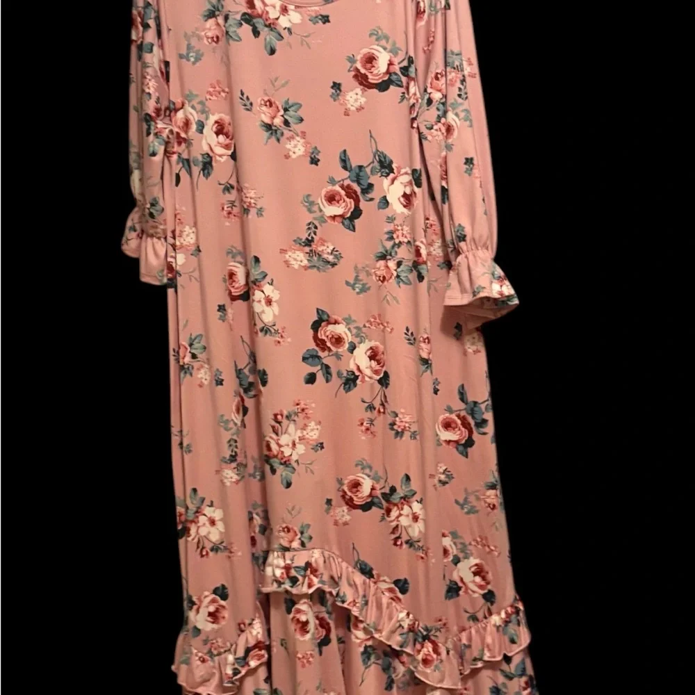 Floral Pink Maxi Dress - Picture 3 of 6